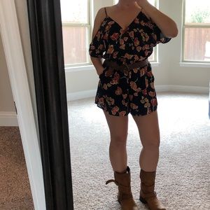 Astr the label romper - navy floral